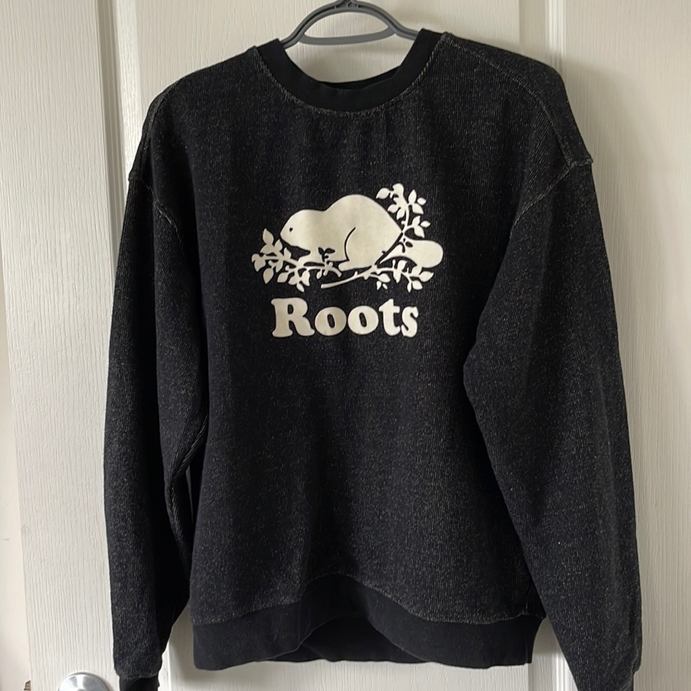Roots crew sweatshirt